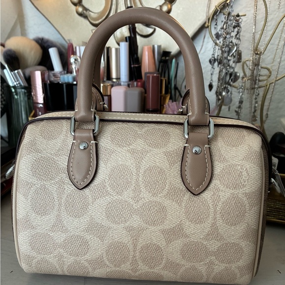 Coach Tan and Brown Signature Satchel MINI - Picture 3 of 15